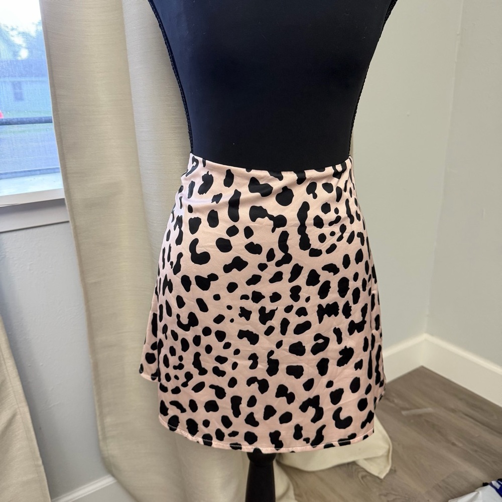 Princess Polly Cream & Black Leopard Mini Skirt